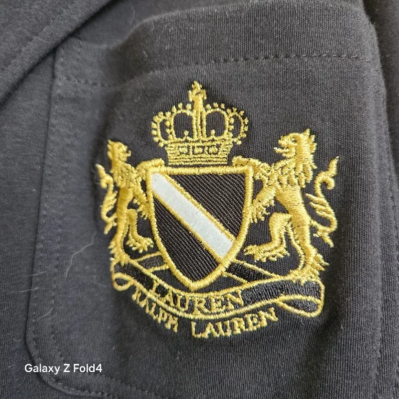 Ralph Lauren.. Navy Blue Women's Blazer with Embroidered Crest - Picture 4 of 6